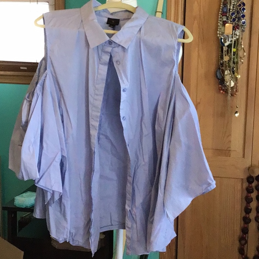 Light blue cold-shoulder w/large bell sleeves.